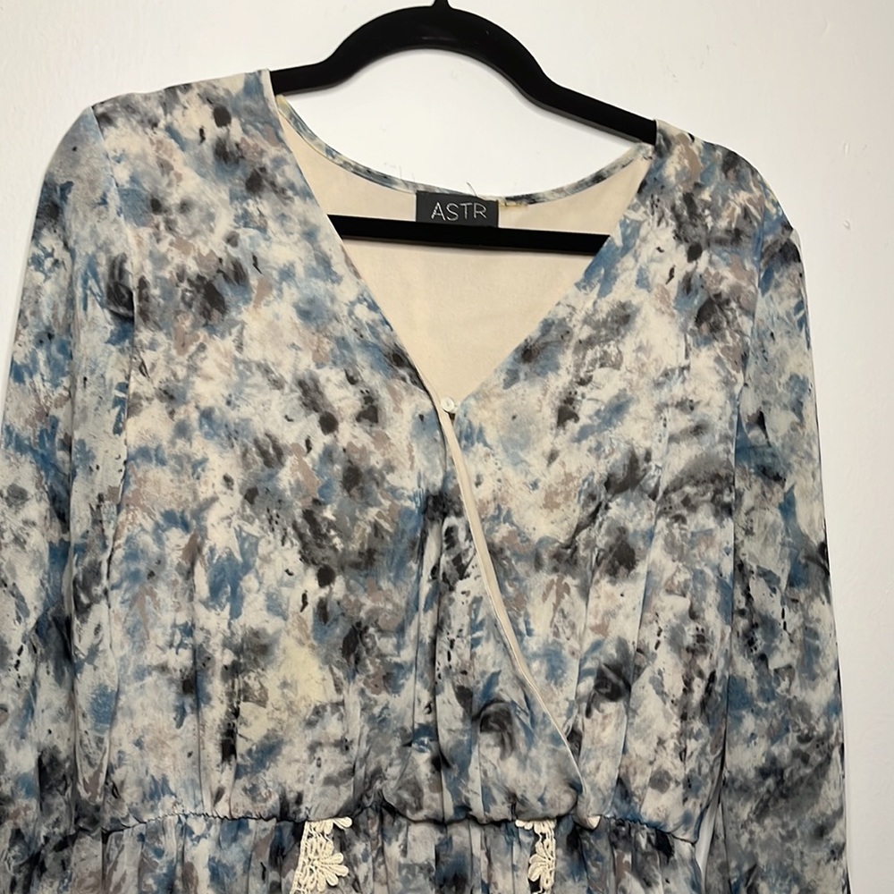 ASTR FLORAL ROMPER - Picture 2 of 3